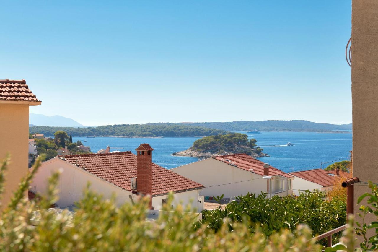 Appartamento Green Oasis Hvar Town Esterno foto